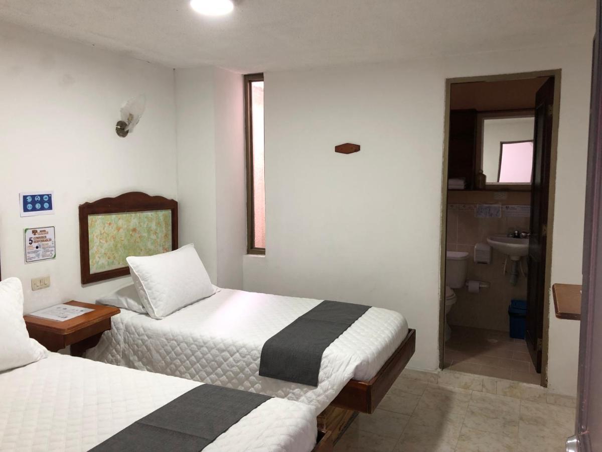 Hotel Armont Каларка Экстерьер фото