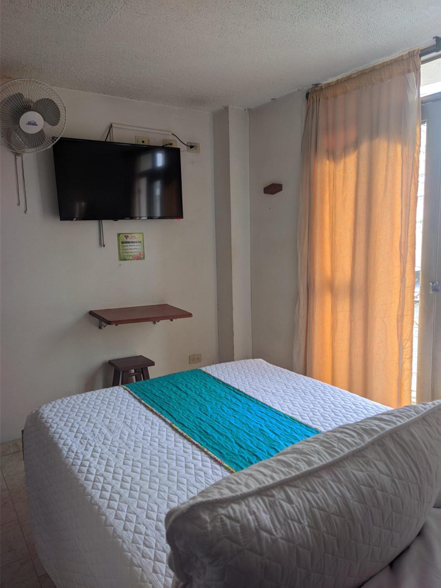 Hotel Armont Каларка Экстерьер фото