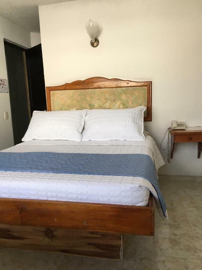 Hotel Armont Каларка Экстерьер фото